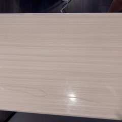 高級テーブル　あげます！　
の画像