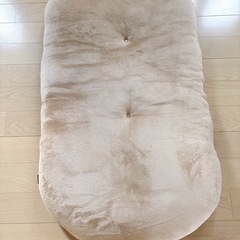 ふくふくにゃんこ まんまるごろ寝クッションの画像