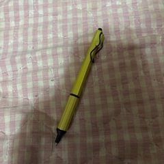 ジェットストリームのボールペンの画像