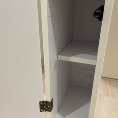 トイレ収納の画像