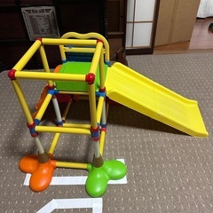 滑り台の画像