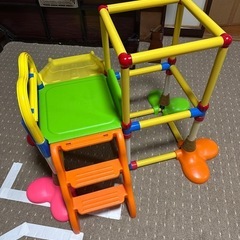 滑り台の画像