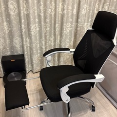 今日か明日無料でお渡しします　オフィスチェア　椅子　の画像