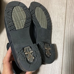 水を弾くビジネスシューズ晴れの日も雨の日も大丈夫の画像