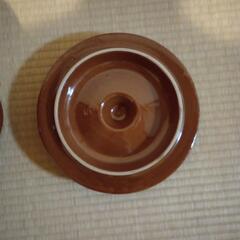 大型の瓶（かめ）の画像
