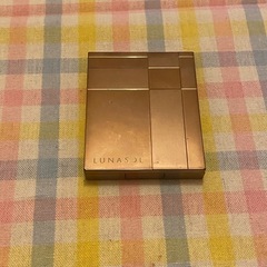 LUNASOL アイシャドウの画像