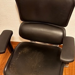 高級オフィスチェア エルゴヒューマン ベーシック 本革 レザーの画像