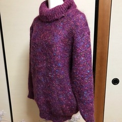 MからL  紫　セーターの画像