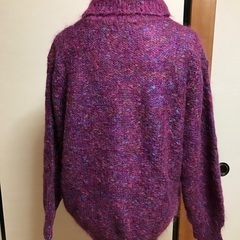 MからL  紫　セーターの画像