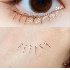 つけまつげの画像