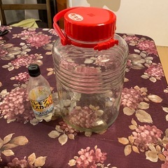 ★チャリティ★ 梅酒用？ガラス瓶の画像