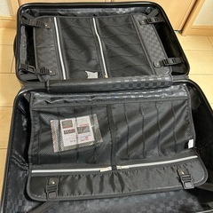 【ジャンク】キャリーケースの画像