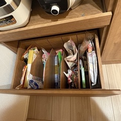 食器棚の画像