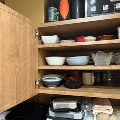 食器棚の画像