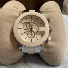 GUCCI クロノグラフ腕時計 ホワイト/グレーの画像