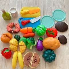 【2点】おままごとセット&形合わせの画像