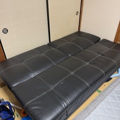 ベットにもなるソファの画像