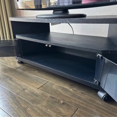 テレビ & テレビボードの画像