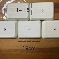 角皿の画像