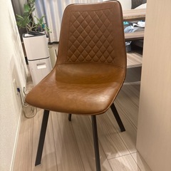 ベンチ＆チェア付きダイニングテーブルセットの画像