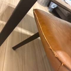 ベンチ＆チェア付きダイニングテーブルセットの画像