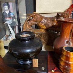 【引き取り予定者決定】木彫置物、木彫火鉢？、壺など置物、の画像