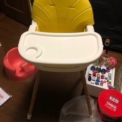 子供用品、いろいろ子供用品、いろいろ 椅子、バンボ、おもちゃ、おもちゃ箱、いろいろの画像