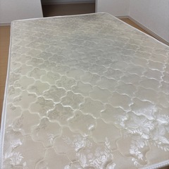 ［8/29,30,31のいずれかで取りに来ていただける方限定］ボンネルコイルマットレスSD セミダブル　マットレス　コイルスプリング　スプリングマットレスの画像