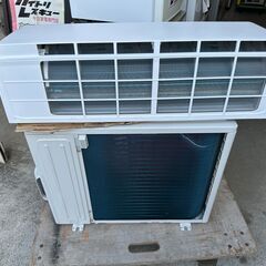 【動作保証あり】Hisense ハイセンス 2022年 2.2kw 6畳用 冷暖房 ルームエアコン AT-HA2213【管理KR615】の画像