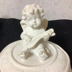 蓋付き小物入れ　天使　エンジェル　楽器　オブジェ　アクセラリー　鍵　保管の画像