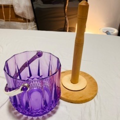 キッチンペーパーホルダーと小物入れの画像