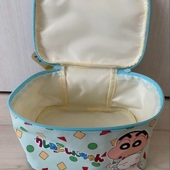 ❮早い者勝ち‼️ ❯　クレヨンしんちゃん　バニティ　ポーチ　ケース　　メイクポーチにも！の画像