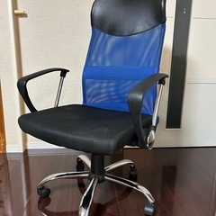 オフィスチェアーの画像