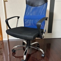 オフィスチェアーの画像