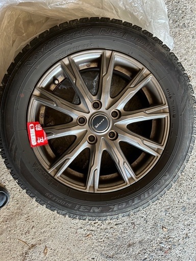 ステップワゴン（スパーダ）使用。スタッドレス