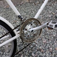24インチ。7段変速あり。シティーサイクル？の画像