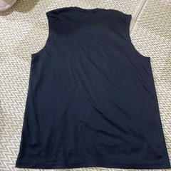 ノースリーブ　黒の画像