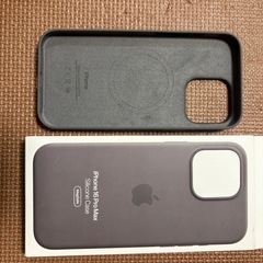 iPhone 16 Pro Max純正シリコンケースの画像