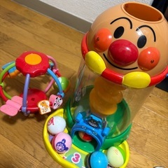 アンパンマンおもちゃ にぎって! おとして! 光るくるコロタワーの画像