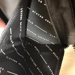 status anxietyのお財布の画像