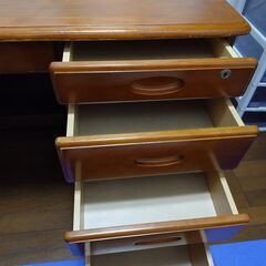 学習机　デスクの画像