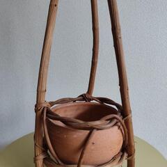 木製陶器三脚スタンド 置物　鉢カバー　ガーデニングの画像