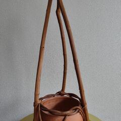 木製陶器三脚スタンド 置物　鉢カバー　ガーデニングの画像