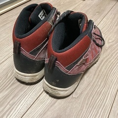 トレッキングシューズ23.5センチの画像
