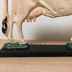 牛のドアストッパーの画像
