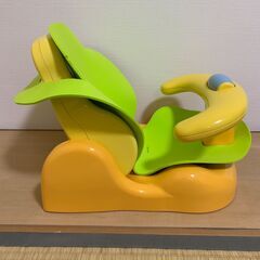 アップリカ バスチェア YE 91593／赤ちゃん用／コンパクト収納可の画像