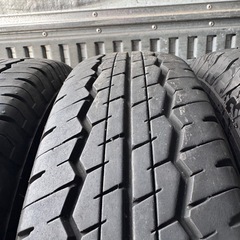 バリ山　DUNLOP ダンロップ　SP175 185/80R14 97/95N LT 夏タイヤ　2019年製　14インチの画像