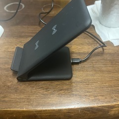 ワイヤレス充電器の画像