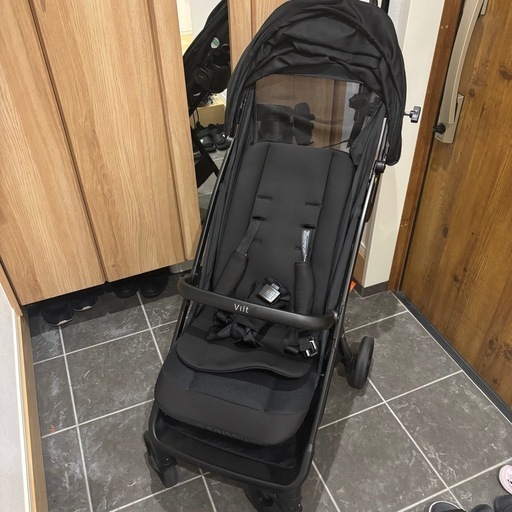 aprica viit (純正シート＆レインカバー付き)