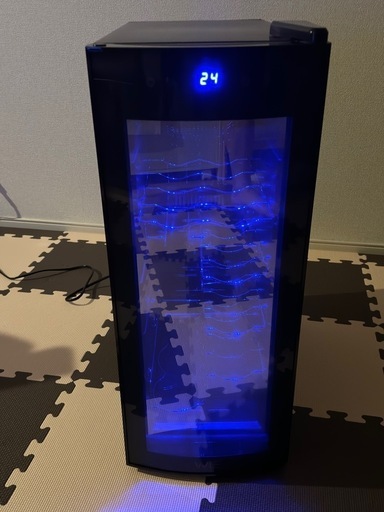 ワインセラー(WIE 電子ミニワインクーラー)